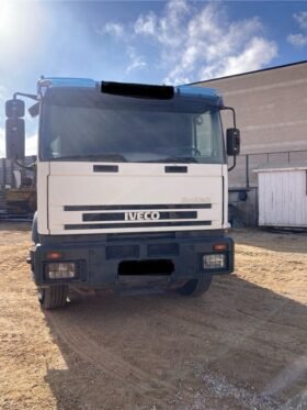 IVECO 3 ejes MP260E35H con Grúa HIAB 200C