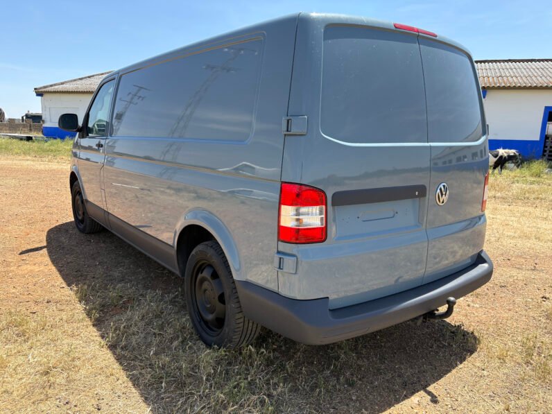 Volkswagen Transporter 2.0 TDI L2H1 4Motion DC