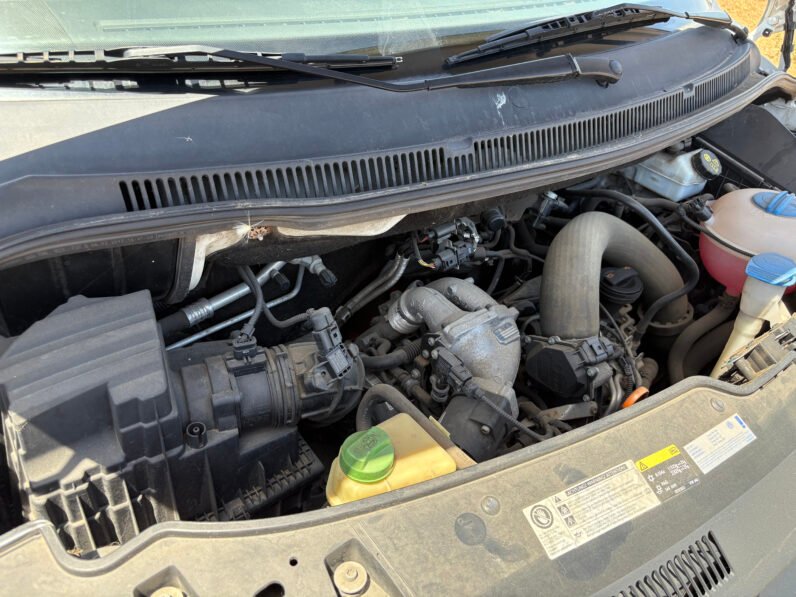 Volkswagen Transporter 2.0 TDI L2H1 4Motion DC