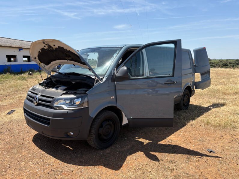 Volkswagen Transporter 2.0 TDI L2H1 4Motion DC