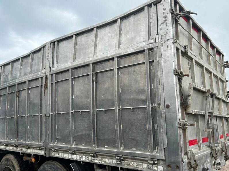 RENAULT 370.26 6X2