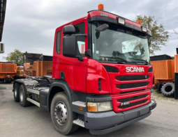 Scania P400 6×4 Gancho Portacontenedores