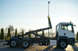 MAN TGS 26.440 6×2 Gancho Portacontenedores