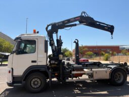 VOLVO FM9 260 4×2 GRÚA HIAB MULTILIFT