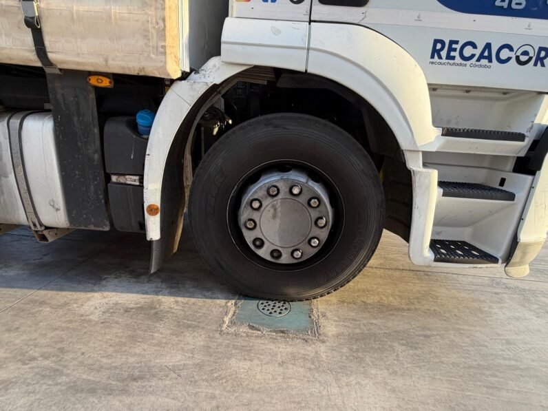 IVECO AD260SY/PS 460 6×2 CAJA ABIERTA + ZEPRO