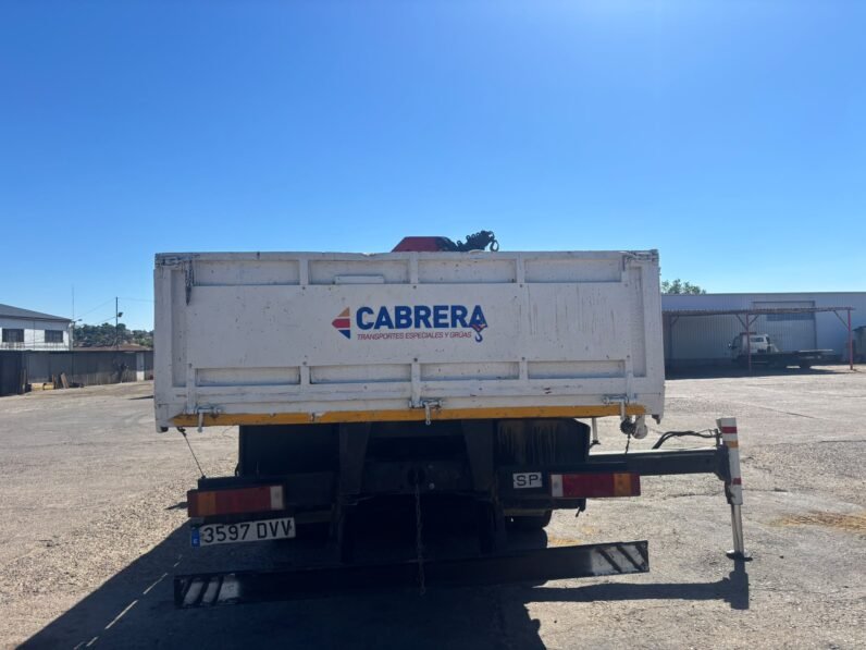 IVECO TRAKKER 310 con grúa Palfinger PK 42502