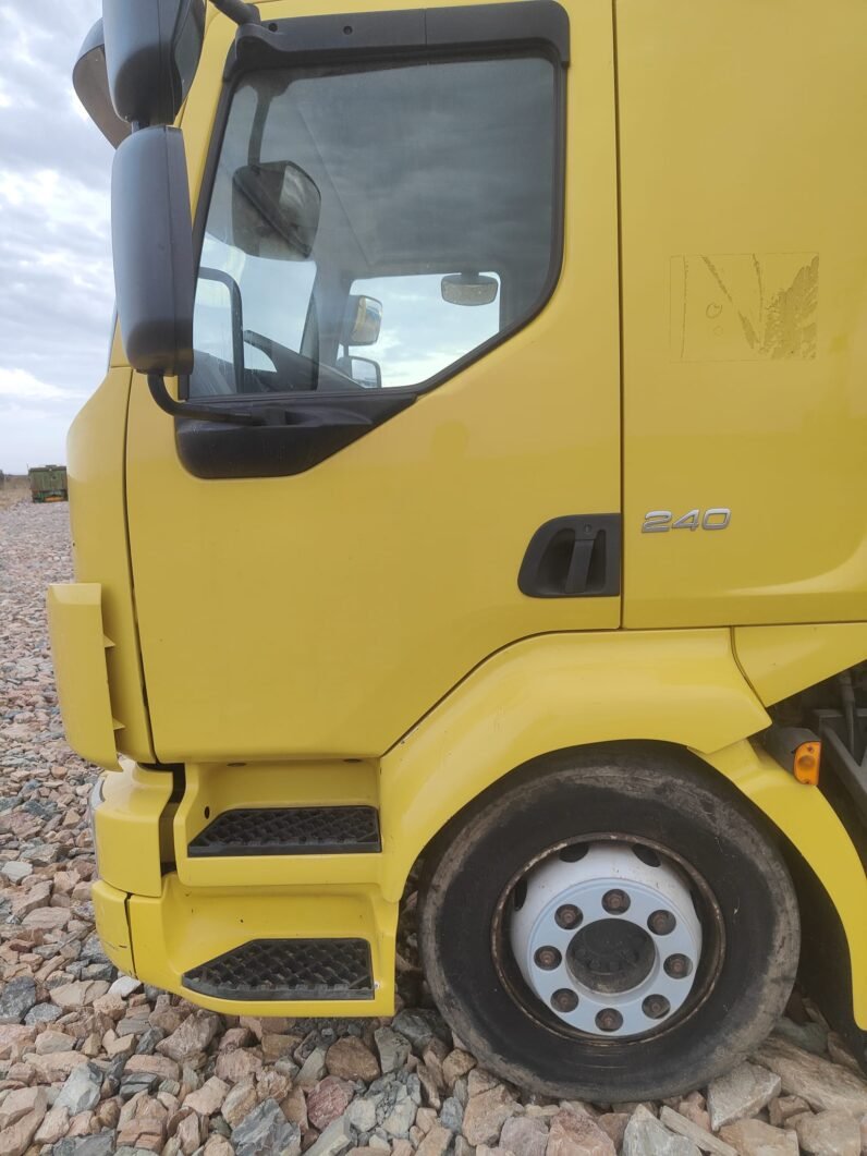 Volvo FL 240